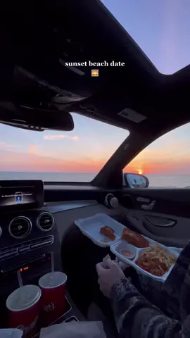 Sunset beach date ❤️ loving the longer days #beachdate #sunsetbeach #sunsetdate #canes #livingwithmyboyfriend #boyfriend #couples #Summer #summernights #summernight #spring 