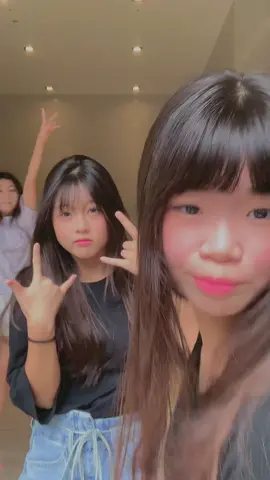 明天7.30～8.30我們會表演 記得來抖音看直播 哀居也會開喔一定要來看喔💗💗#流量密碼 