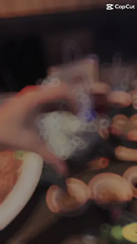 Đừng mở lòng nữa, mở bia mở rượu đi mấy má 👆👏🏻😌😙