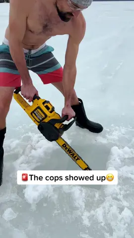 I didn’t expect the police to show up! Luckily there’s no law against polar plunges 😁 #canada #canadian #polarplunge #coldplunge @Haden Hiles 