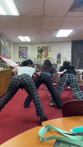 yo favorite 👩🏽+👩🏻+👩🏼 #trio 