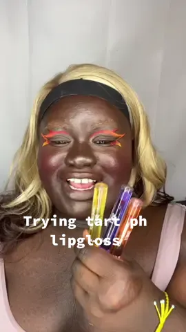 Ooo i finally got to try @tartecosmetics maracuja juicy lip & cheek shift ! Which is your favorite #fyp 