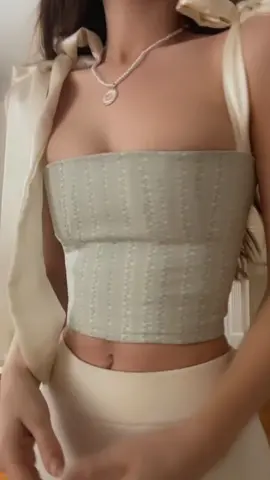 Working on a new sample of the Anntoinette, made this one this morning 🤍