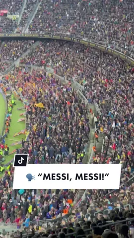 Camp Nou chants Lionel Messi's name in the 10th minute of El Clásico 🤩 🇦🇷 IG/juliclaramunt
