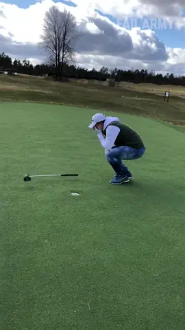 I'd be mad too trying to play golf in skinny jeans 🏌️⛳️ #FailArmy #golfing #golf #redflags #progolf #minigolf #minigolffail