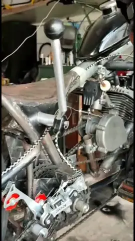 Gambiarra do Dia, Bike de 1029 marchas + motor 80cc (Câmbio su1c1da) #parte13 