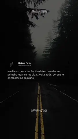 Família em primeiro lugar sempre. #familia #familiaem1lugar #gratidão #tiktok #frases #status 