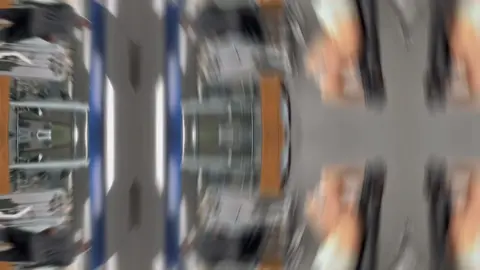 #CapCut ejercicios de abdomen semana 2 dia 3!🥳🙌🏻 #Fitness #ejercicios #excesise #abdomenplano #abdom #vidafitness #stepmomanddaughter #ejerciciosdeabdomen #vidafitness #vidafit #ejercicioconpesas 