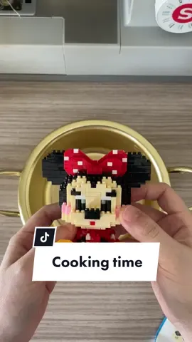 Cooking minnie mouse #diyproject #diyblocks #mainanblock #rakitmainan #nanoblocks 