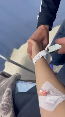 اللهم اشفي حبيبتي فانت اعلم بحالها اللهم رد عليها عافيتها وخفف عنها المها اللهم اشفيها شفاء لا يغادر سقما وحفضها 😷🙏#تصاميم_ابوجود #مشاركه #اكسبلور #pyfツ 