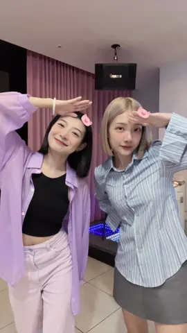 世界上的另一個我 #姊姊 #妹妹 #姐妹 #雙胞胎 #雙胞胎姐妹 #姐妹日常 #姐妹跳起來 #姐妹必學 