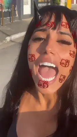 MC Naninha presenteia os fãs com um divertido bom dia #MCNaninha #Naninha #Meme 