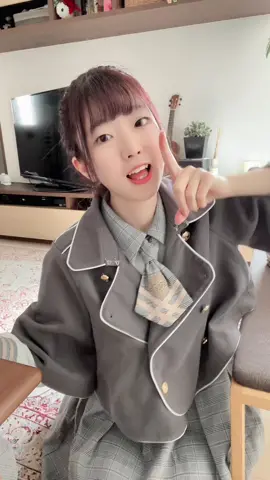 ほんとのほんとに誰にも言ってない秘密って存在するのかな #アイドル衣装 #お団子アレンジ 