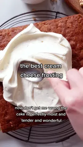 the BEST cream cheese frosting uses heavy cream instead of butter – trust me on this, it's a game-changer 🤯🙌 the heavy cream makes the frosting lighter & fluffier, and it also gives it structure & stability, so you don't have to add huge amounts of powdered sugar ✨️ #creamcheesefrosting #creamcheese #frosting #carrotcake #glutenfree #caketok #LearnOnTikTok 