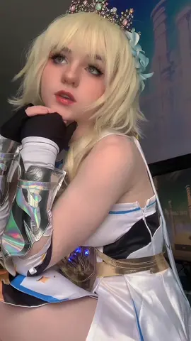 I got back from seattle it was pretty fun #luminegenshinimpact #luminecosplay #genshinimpactlumine #genshinimpactluminecosplay #travelercosplay #lumine #GenshinImpact #genshinimpactcosplay #cosplay 