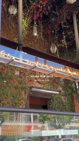 If you’re celebrating your birthday or just want a new brunch spot. Try this restaurant in Los Angeles #restaurant #losangeles #losangeleseats #restaurantrecommendations #instagrammable #Foodie #foodideas 