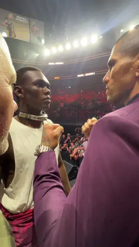 This rematch is INTENSE 🥶 catch Pereira vs Adesanya THIS SATURDAY!! #israeladesanya #alexpereira #jorgemasvidal #gilbertburns 