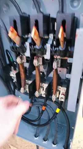 Somewhere, an OSHA manual just burst into flames! #1millionampfuse #fuse #amps #infinite #farmlifeproblems  #millwrightlife #whatsosha? #geterdone #problemsolved #seenitall  #fyp  #viral  #electriciansoftiktok #millwrightsdoitbetter 