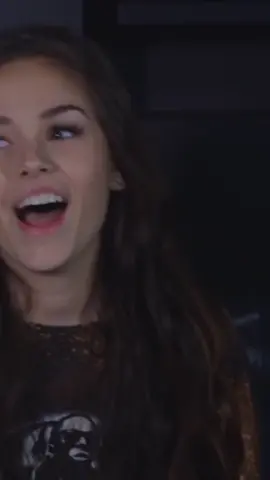 #prettygirl #maggielindemann #maggielindemannedit #Flashback #acoustic #trhowback #musically #lyricsvideo #nostalgia #trending #lyrics #lagubarat #viral #fyp #fypシ #foryou #vfyourmood 