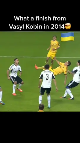 Best goal in Europa League history?🤔🤯 #europaleague #footballtiktok #football #metalist #kobin #bicyclekick #goal 