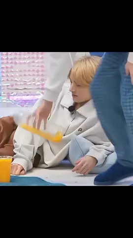 help-😩💫💀 #jakehoon #jake #sunghoon #kpop #foryoupage @enhypen 