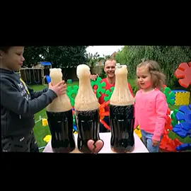 МАКС ЗАХЛЕБНУЛСЯ КОКА КОЛОЙ ЕДЕМ В СКОРУЮ #misskaty #mistermax #fedorukvlogs #мистермаксимисскэти  #foryoupage 