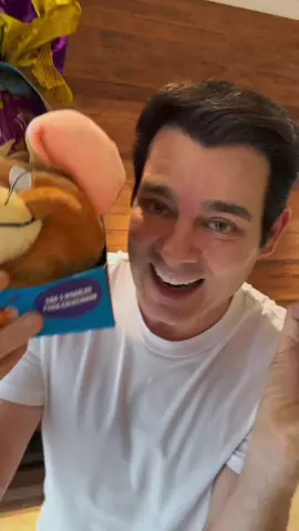 DESAFIO: Pernalonga, no caso eu 😂😂😂, correndo atrás dos Ovos de Páscoa da Cacau Show. Também revelar o OVO GIGANTE que ganhei!!! Passei na Cacau Show e garanta suas delícias. @Cacau Show 