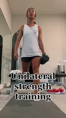 Lifting is so important for runners to prevent injury 💪🏼 I do two 30min sessions a week and like to incorporate a lot of unilateral movements since I know my left side is stronger than my right (due to a previous injury) #runtok #runnerswholift #strengthtraining #unilateralworkouts #unilateralexercises #runnergirl #halfmarathonrunner #strengthbuilding #strongerrunner #bulgariansplitsquat #weeklyreminder #foryou 
