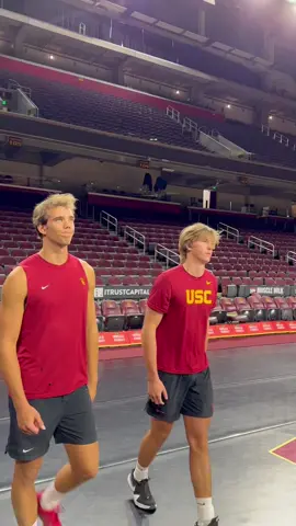 when your libero meets the 6’4 and 6’7 front row #usc #volleyball