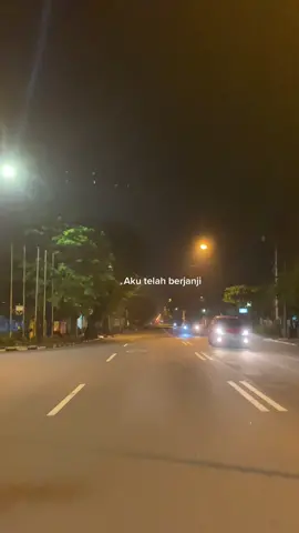 Aku telah berjanji menyayangi mu lahir dan batin ku 🥀🥀 #UniqloRamadan #dmasiv #fypシ #storywakeren #MaybellineIDSingToShine #vidioestestic #fyppppppppppppppppppppppp #storytime #sondviraltiktok #sadstory #fyp #katakatasedihkecewa #fypdong #sadvibes🥀 #kataktaesthetic #liriklagu #laguindonesia 