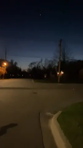 late night walks #foryoupage #neighborhood #nighttime #dark #quiet #illinois 