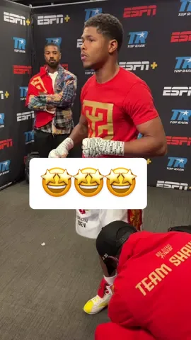 @shakurstevenson really brings out the stars 🤩 #shakurstevenson #michaelbjordan #saquonbarkley 