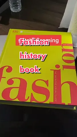 #stitch with @melakkhaleelarts #smithsonian #fashion #FashionHistory #FashionTheDefinitiveVisualGuide #costumes #PeriodClothing #PeriodCostumes #History 