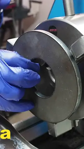Centrar arandela en torno de forma rápida, fácil y que quede perfecta #torno #eltornerodetiktok #mecanica #metalurgica #maquinado #arandela #centrado #tornomecanico #masquetorno #tornomanual #tornouniversal #consejos #torneros_por_el_mundo #maquinaria #bricolaje #tornear