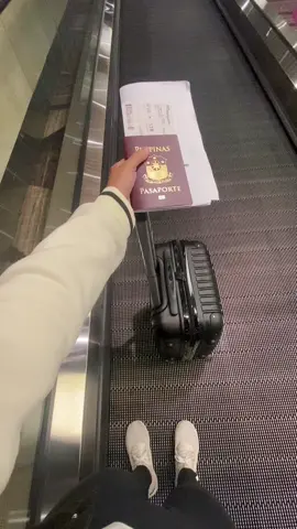 World’s Best Airport 2023 #singapore #changiairport #airport #travel #explore #viral #fyp #foryou #foryoupage 