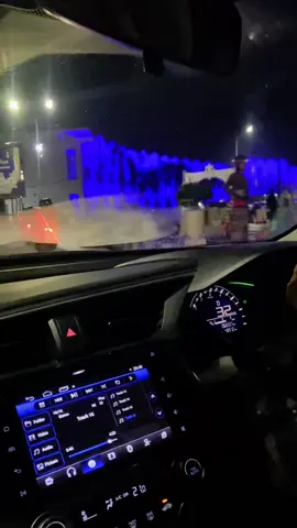 Mentahan naik mobil civic turbo lewat alun2 jember