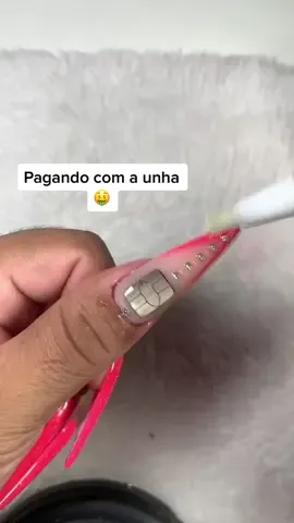 Pagando com a unha 🤑 . . #unhas #nails #nailart #manicure #fibradevidro #alongamentodeunhas #unhasdegel #Anime 