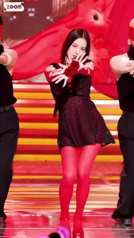 JISOO-BLACKPINK #jisoo #flower #solo #KPop #fancam #parati 