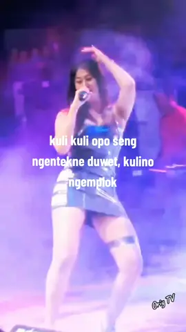 #dangdutkoplo #aini_zhafarhhatoktil #dangdutviral #nganjuk24jam #fyp #dangduthot #biduandangdut #storydangdut #jowopride #viral #dangdutjateng @aini_zahafaratoktil 