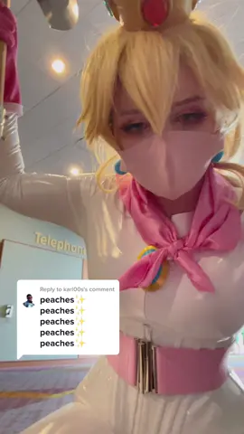 Replying to @karl00s hmm 💅💖 #princesspeach #mario #supermario #fypシ #foryou #cosplay fake everythin!! prop : @bash.cos 