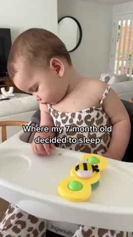 Its a hard life #naptime #7monthold #babygirl #funnybaby #babiesoftiktok #cutebaby #babyfever #sleepybaby #sleepingbaby #sleepschedule 