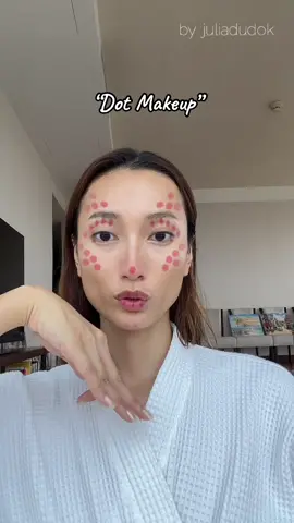 Try dot makeup 💋