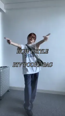 Replying to @nissinwafferr as you requested! HOW I STYLE @Beyond The Vines Poofy Bag 💫 #btv #beyondthevines #poofybag #poofy #greenbag #SerunyaBareng #SerunyaGayaBareng #trainingpants #oversizedshirt 