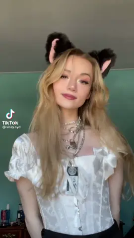 U.w.U KittyCat💥 #uwu #model #4u #pageforyou #viral #girl #blond#fakebodyy⚠️ #cute #4you #4upage 