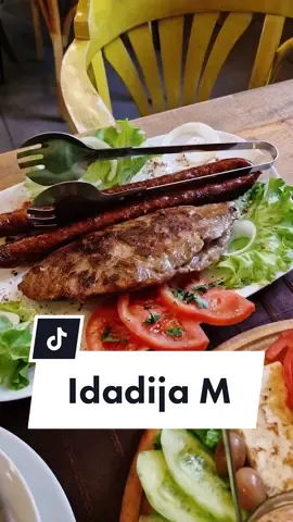 Najstarija kafana u Makedoniji! 🇲🇰 #gastrotrazilica #kafana #najstarija #restorani #hrana #meso #meze #ajvar #gravcenatavce #pljeskavica #cevapi #svinjetina #kobasice #skopje #makedonia🇲🇰 #Foodie #foodtiktok #foodreview #foodguide #gdjejesti #fyp #fypage #foryou #foryoupage 