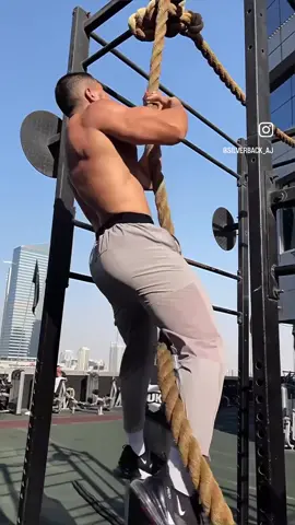 You can prioritise Deen and still enjoy the blessings of this Dunya #Ramadan #dubai #islam #muslim #alhamdulillah #gym #bodybuilder #Fitness #tkmmafit 