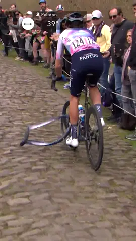 The cobbles at Paris-Roubaix are 𝒍𝒆𝒕𝒉𝒂𝒍 🧱💥 #Cycling #Cobbles #ParisRoubaix