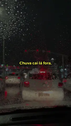 Chuva cai lá fora… 💭 • #statusvideo #statuswhatsapp #legendasparastatus 