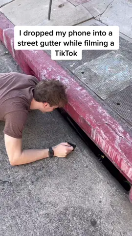 THE CLIP AT THE END HAHAHA i cant believe it was still recording in the gutter 💀