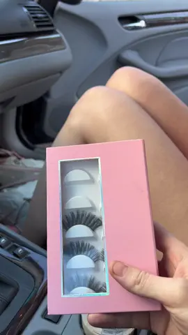 My eyelashes are NOT 